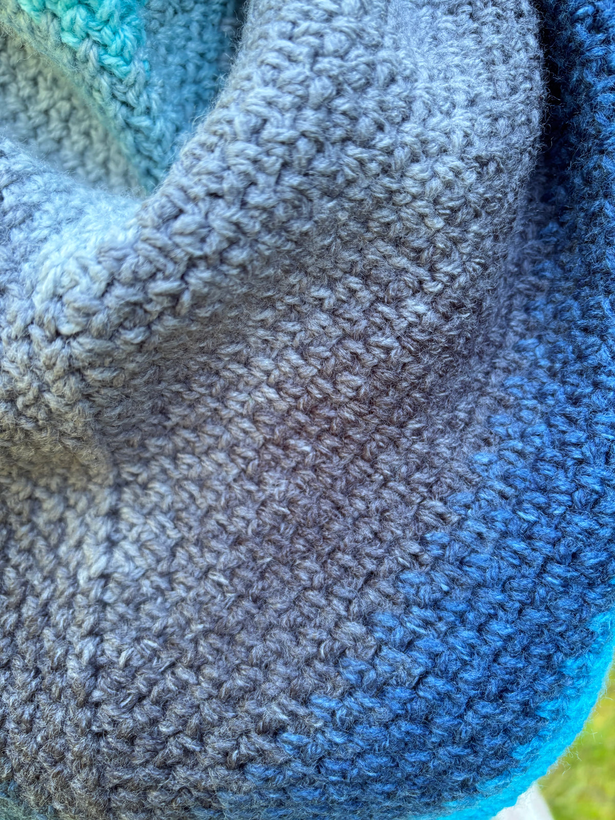 Moss Stitch Triangle Scarf Mermaid
