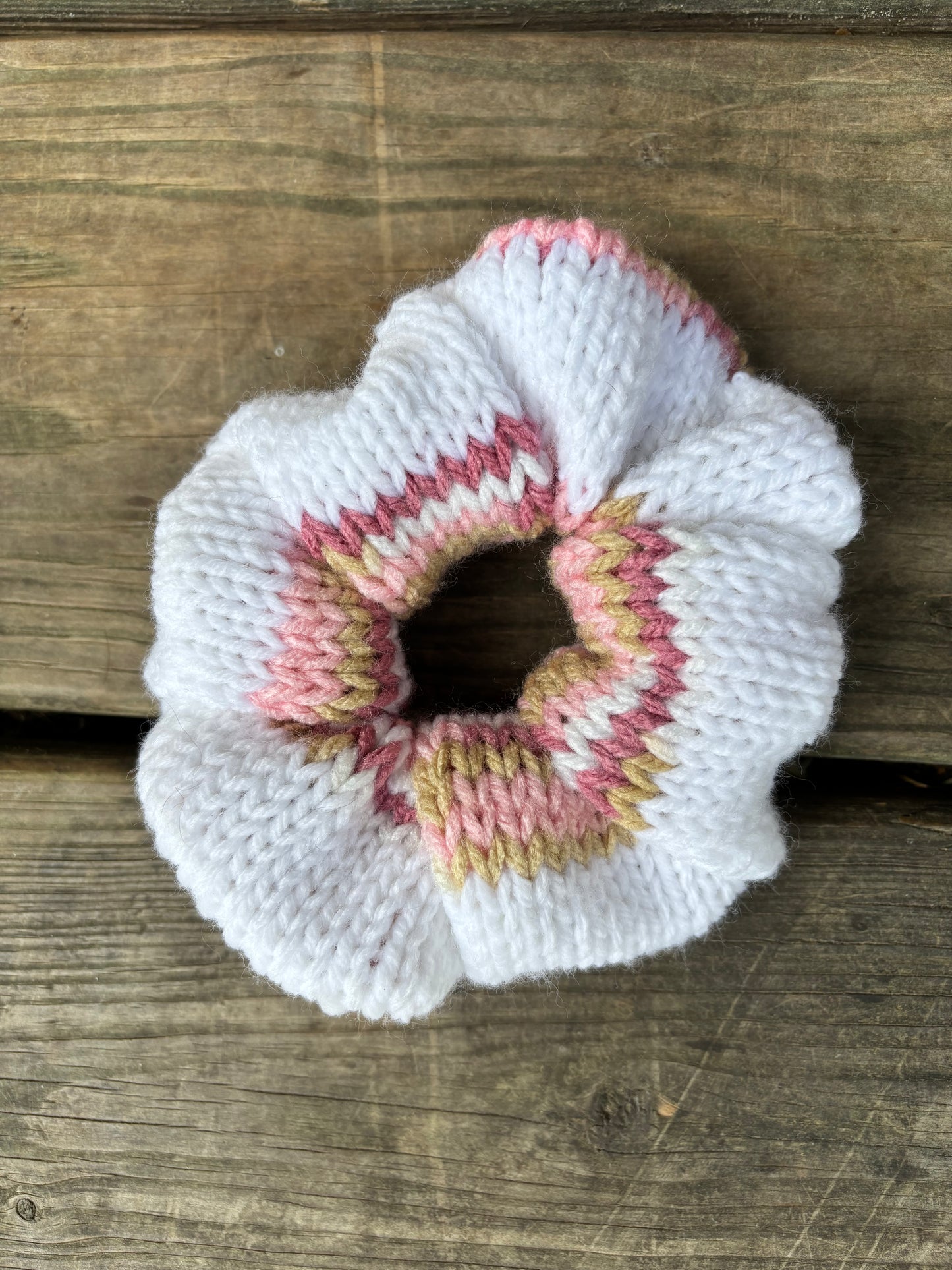 Knit Scrunchie Rosewood and White