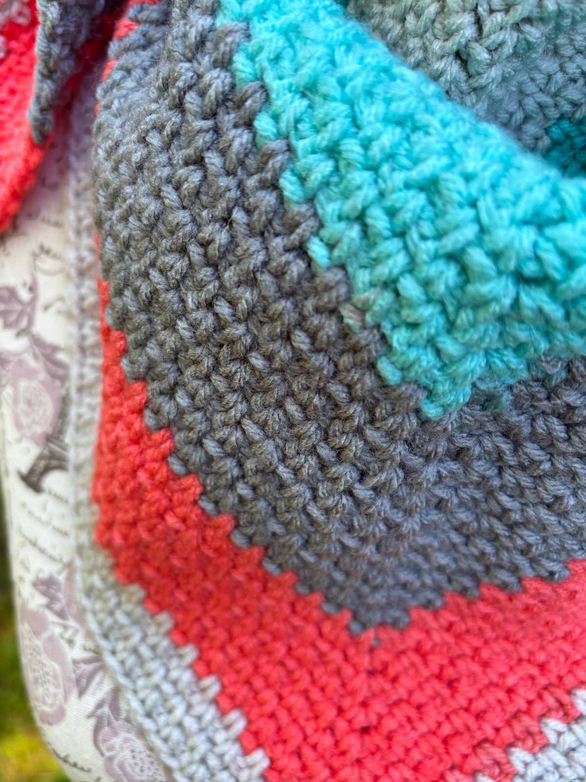 Moss Stitch Triangle Scarf Lolly
