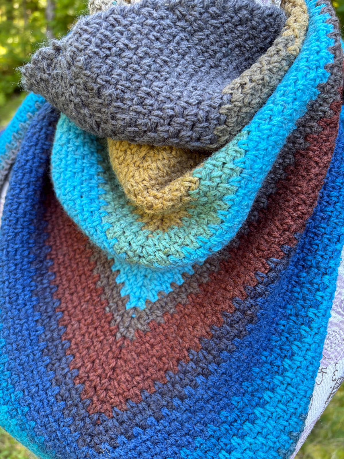 Moss Stitch Triangle Scarf Sphinx