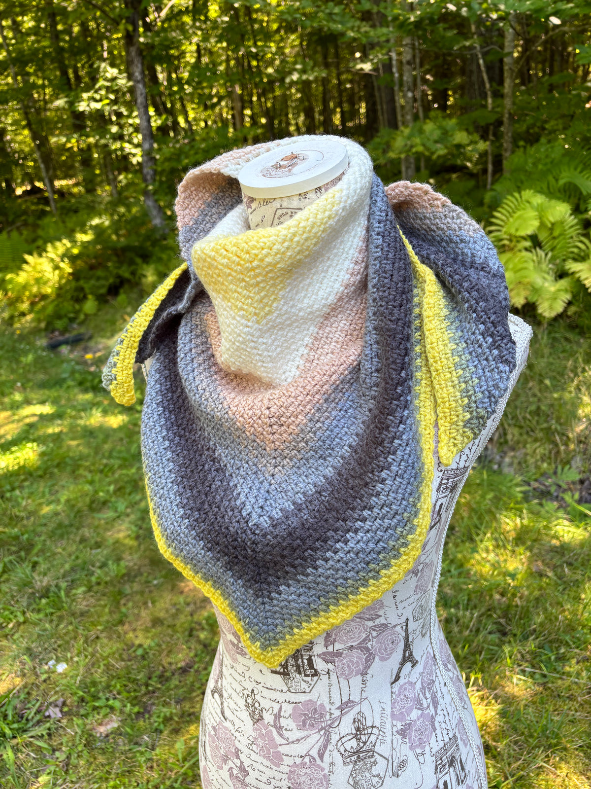 Moss Stitch Triangle Scarf Werewolf