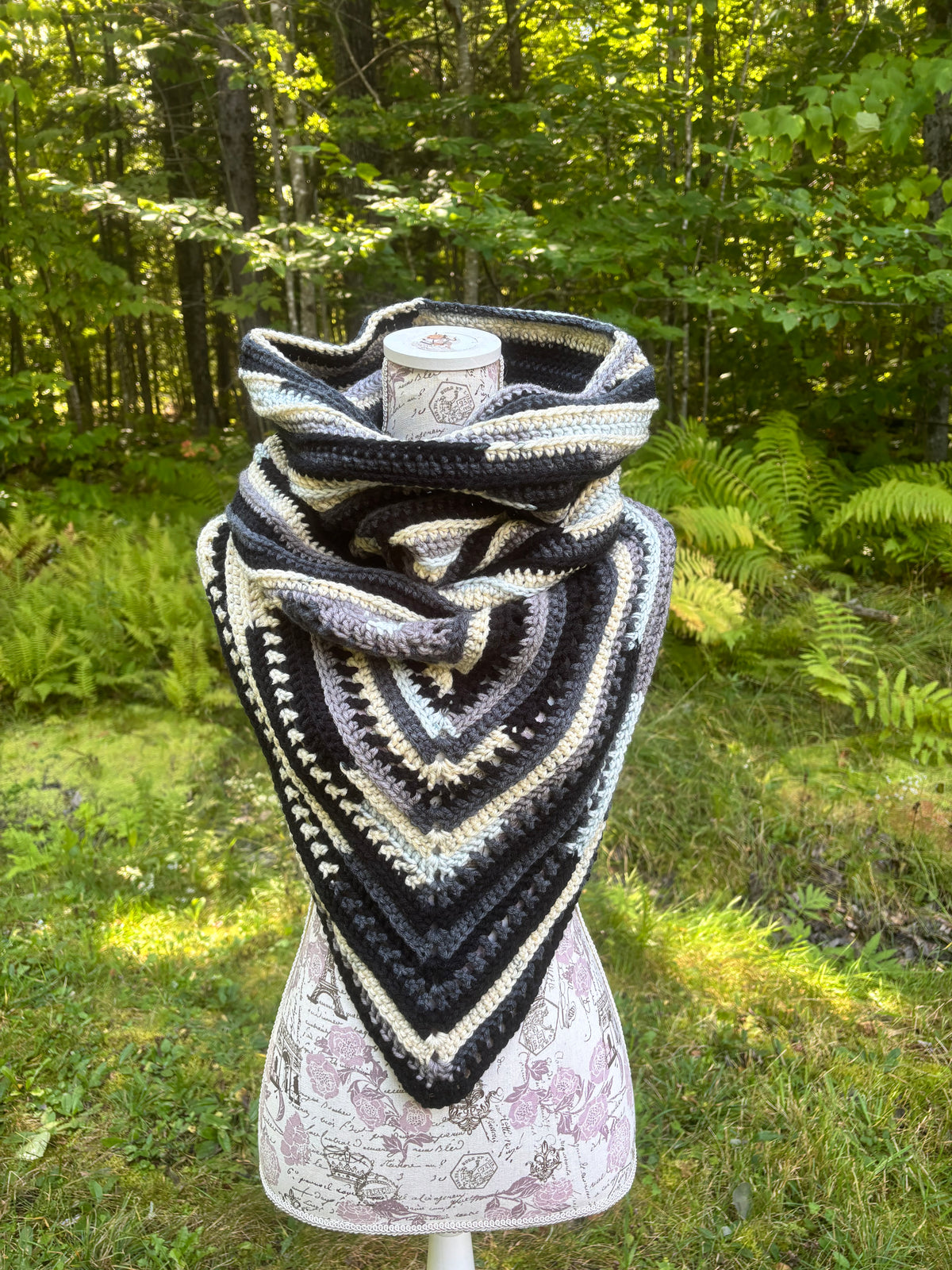 Wild Oleander Hooded Cowl Black to White Adult Size