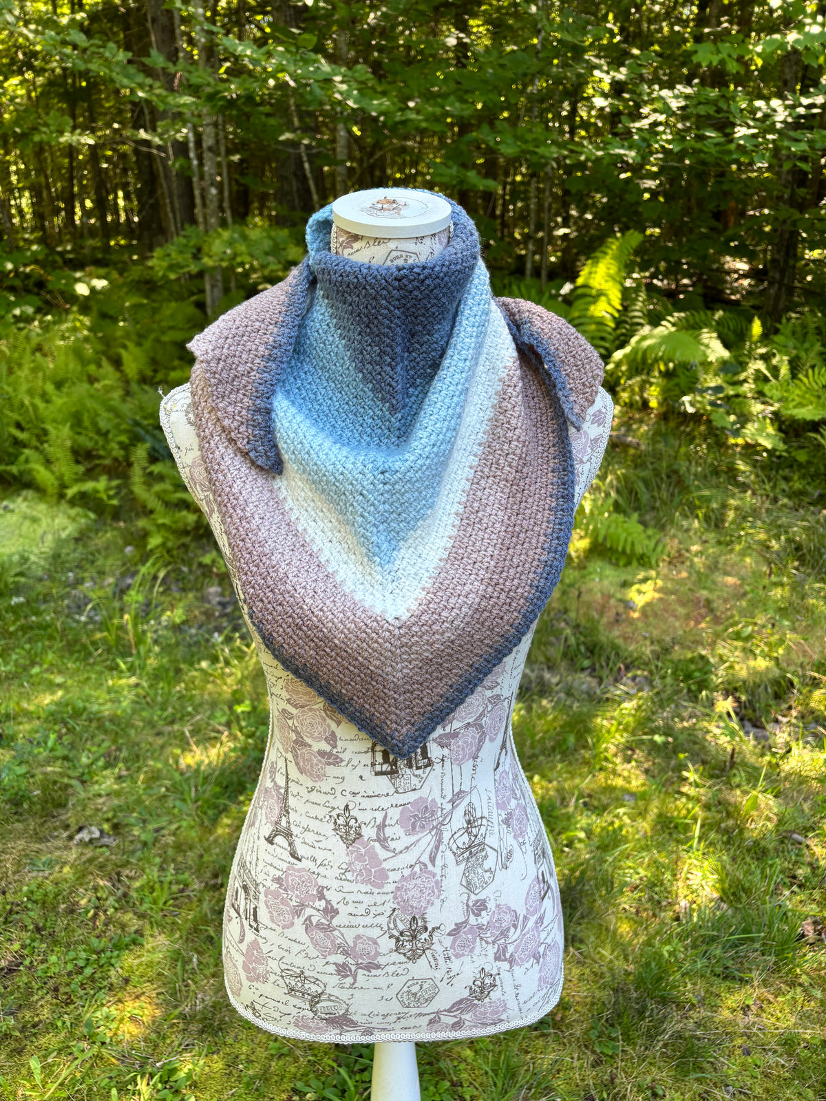 Moss Stitch Triangle Scarf Dragon