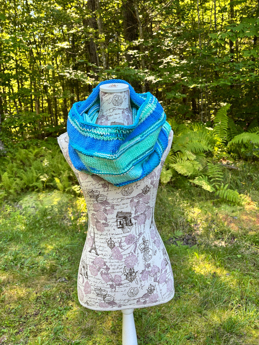 Knit Cowl Blue Ocean