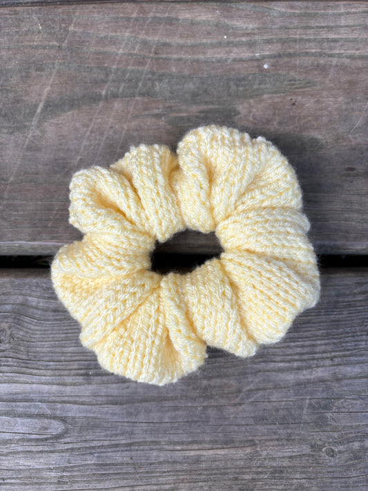 Knit Scrunchie Pale Yellow